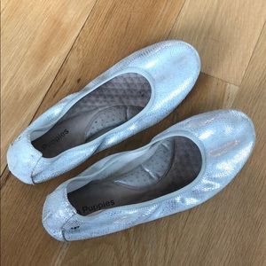 Hush Puppies Silver Flats